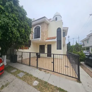 Casa En Renta,Plaza Guadalupe,Rinconada del Olmo 125, Zapopan, Jalisco 45030, 3 Habitaciones,2 Baños,Rinconada del Olmo,1,p4iNOWT