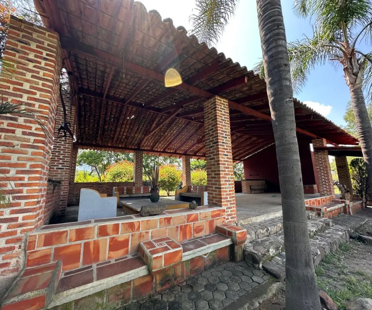 En Venta,San Juan Evangelista,Carr. San Juan Evangelista S/N, Tlajomulco de Zúñiga, Jalisco 45665, 5 Habitaciones,2 Baños,Carr. San Juan Evangelista,1,pRA26To