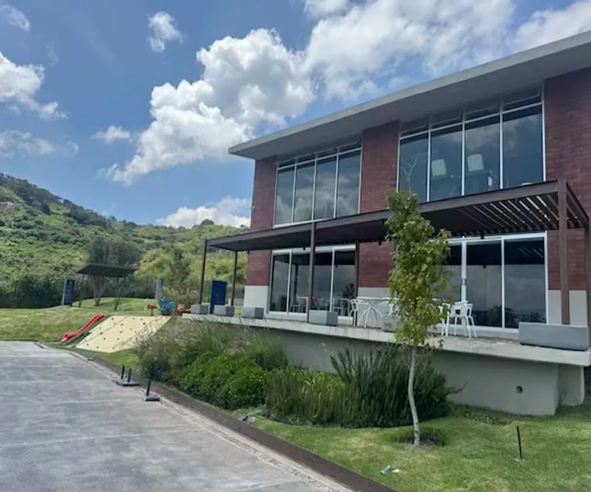 Casa En Venta,Coto Albasur,Avenida Arbolada Bosques de Santa Anita S/N, Tlajomulco de Zúñiga, Jalisco 45640, 3 Habitaciones,2 Baños,Avenida Arbolada Bosques de Santa Anita,1,pzRKS6K