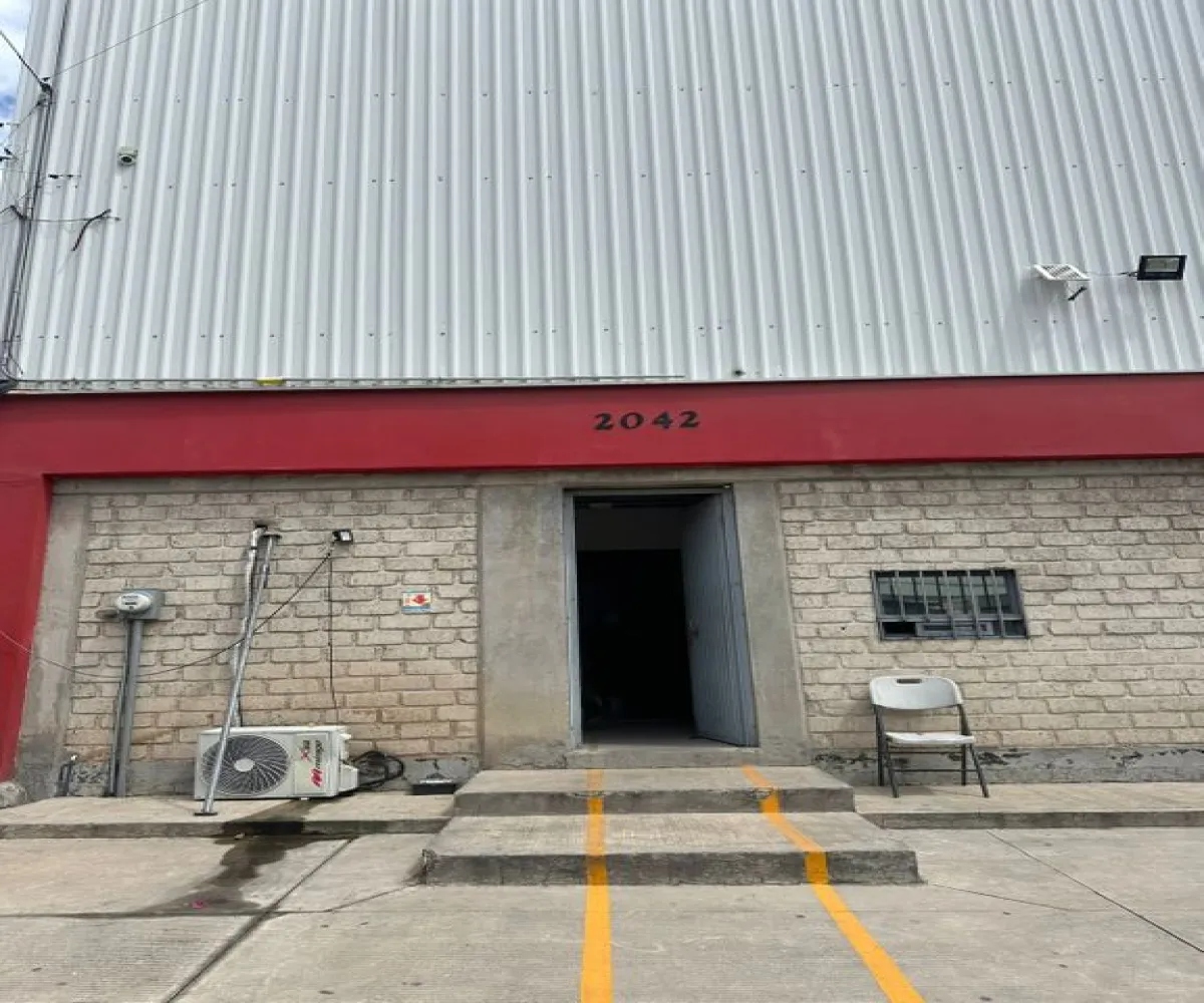 Bodega En Renta,Avenida La Llave S/N, San Pedro Tlaquepaque, Jalisco 45618,1 Baño,Avenida La Llave,1,p2pQ9K7