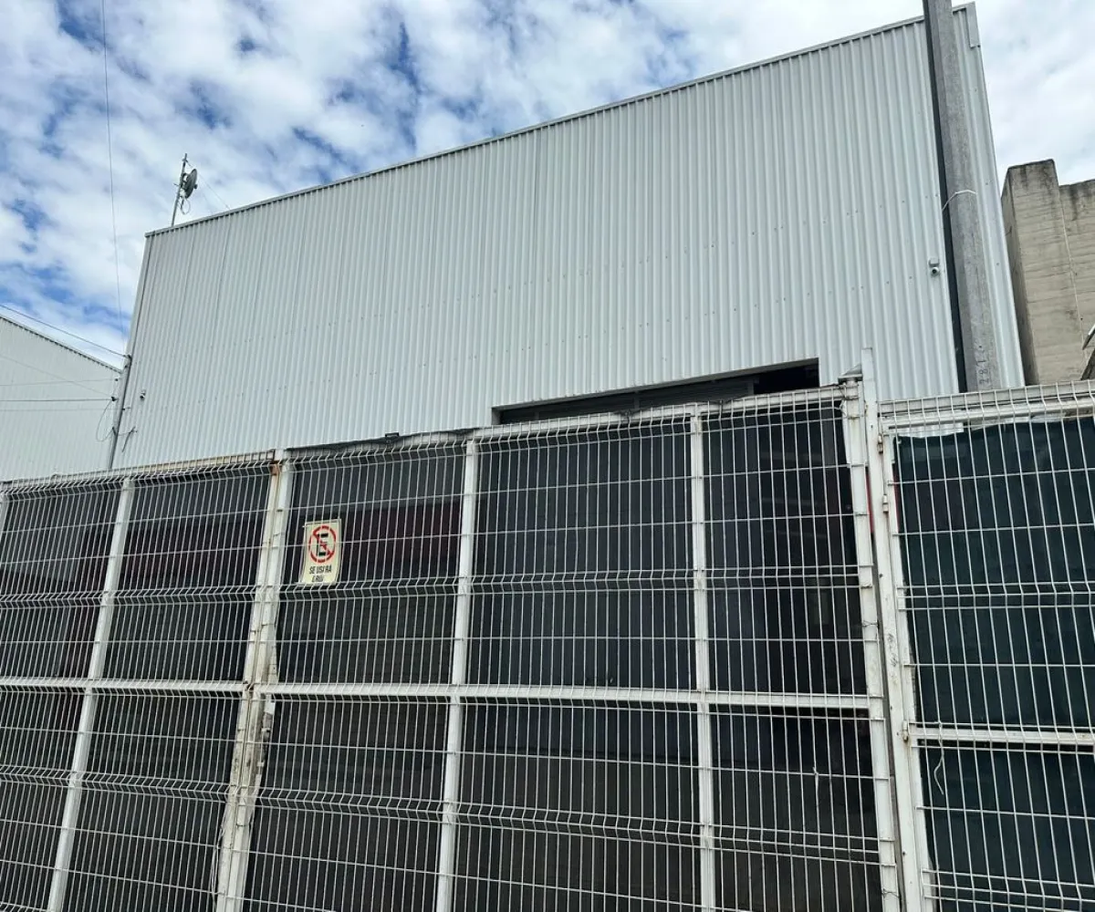 Bodega En Renta,Avenida La Llave S/N, San Pedro Tlaquepaque, Jalisco 45618,1 Baño,Avenida La Llave,1,p2pQ9K7