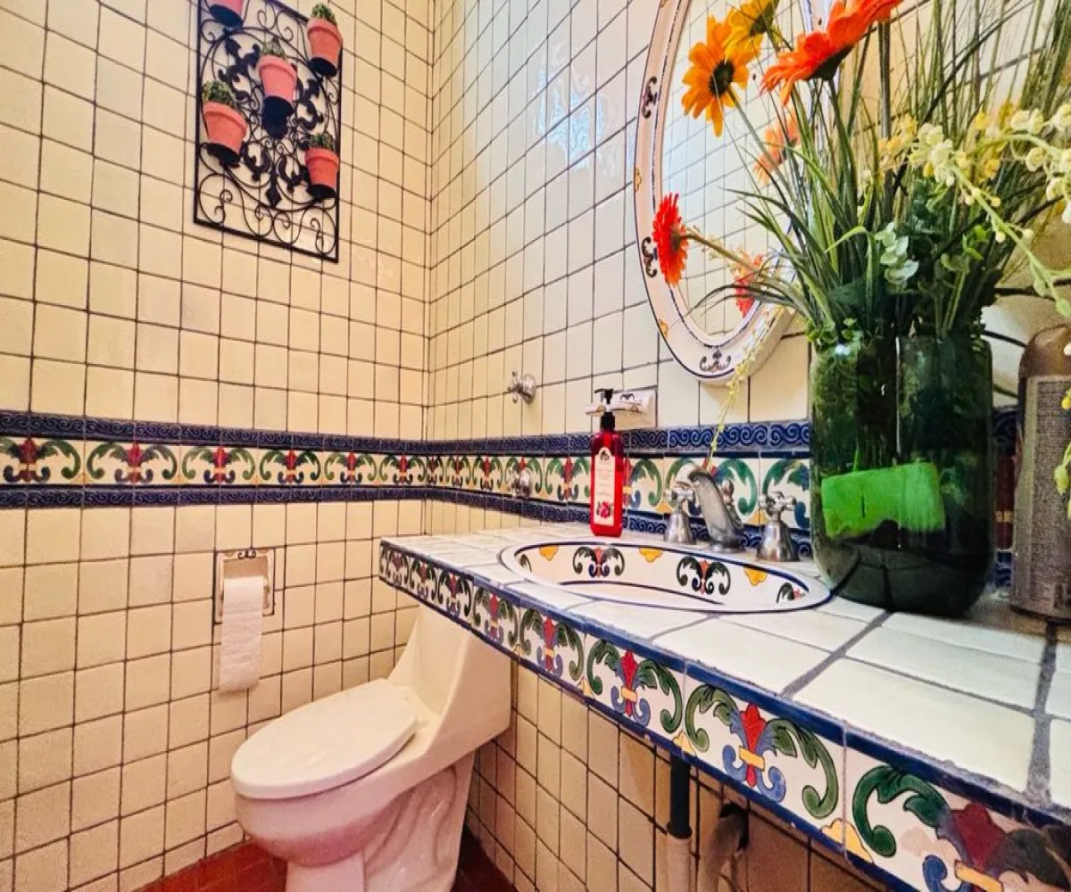 Casa En Venta,Fracc Lomas Del Seminario,Calle Robert Schumann 4400, Zapopan, Jalisco 45038, 4 Habitaciones,3 Baños,Calle Robert Schumann,1,pxfIoyw