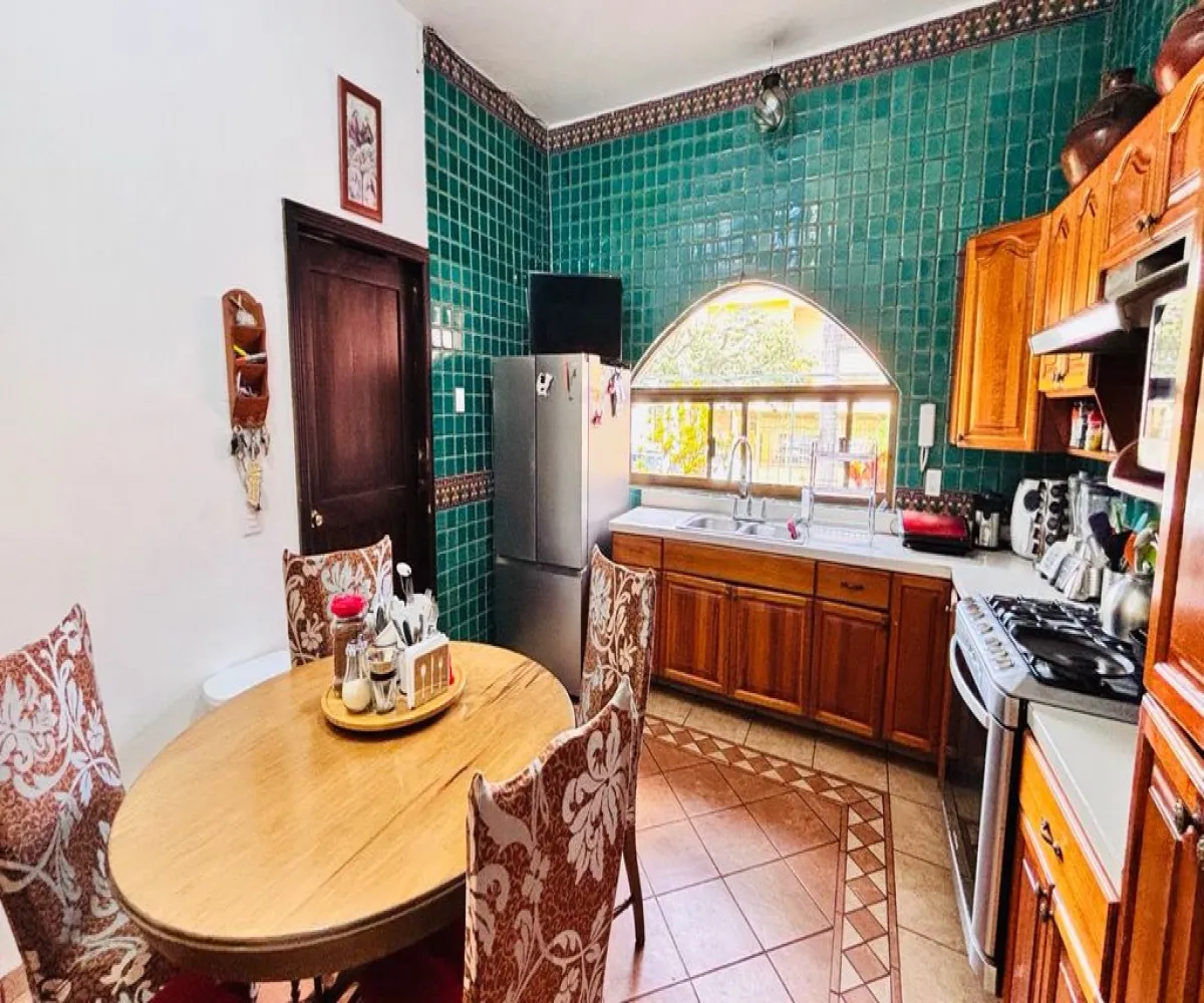 Casa En Venta,Fracc Lomas Del Seminario,Calle Robert Schumann 4400, Zapopan, Jalisco 45038, 4 Habitaciones,3 Baños,Calle Robert Schumann,1,pxfIoyw