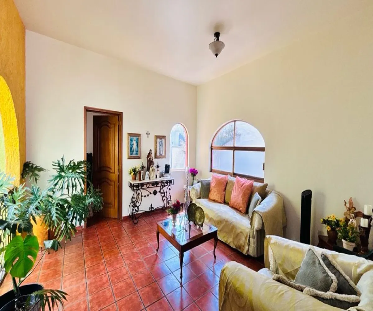 Casa En Venta,Fracc Lomas Del Seminario,Calle Robert Schumann 4400, Zapopan, Jalisco 45038, 4 Habitaciones,3 Baños,Calle Robert Schumann,1,pxfIoyw