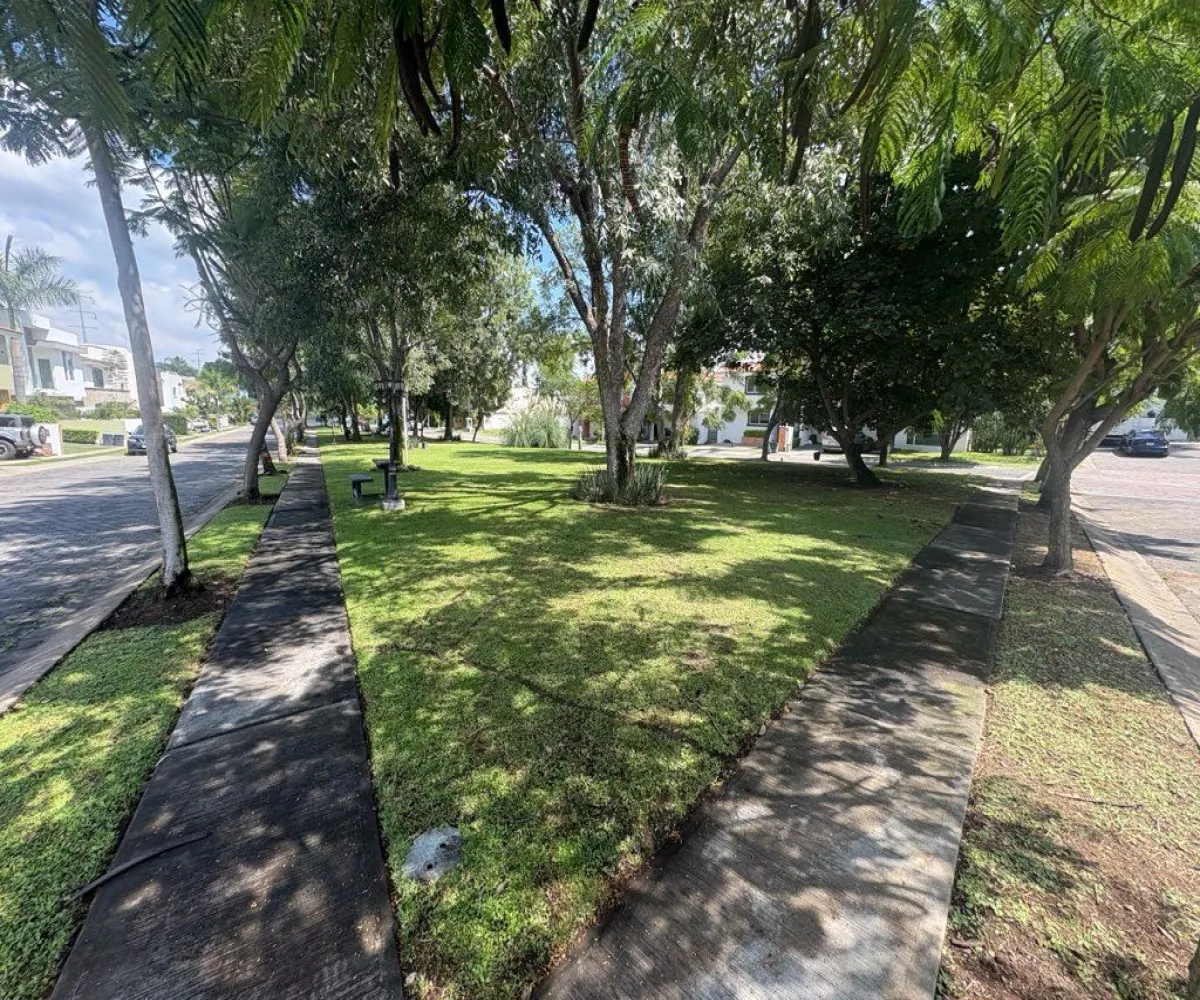 Terreno En Venta,Huerta Calderon Zuno Uno,Avenida Casa Fuerte 00 27, Tlajomulco de Zúñiga, Jalisco 45645,Avenida Casa Fuerte,1,p4poydt