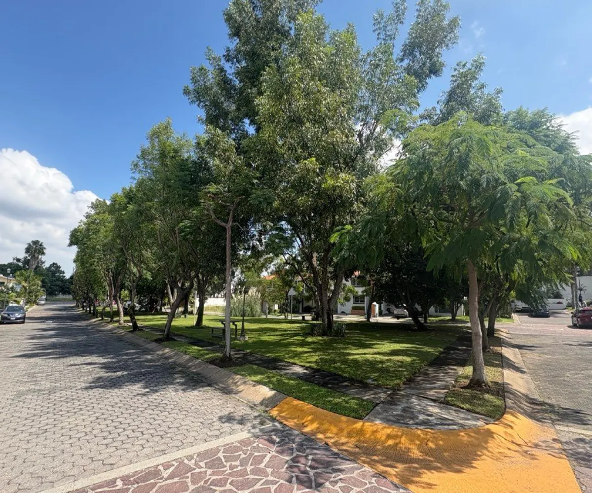 Terreno En Venta,Huerta Calderon Zuno Uno,Avenida Casa Fuerte 00 27, Tlajomulco de Zúñiga, Jalisco 45645,Avenida Casa Fuerte,1,p4poydt
