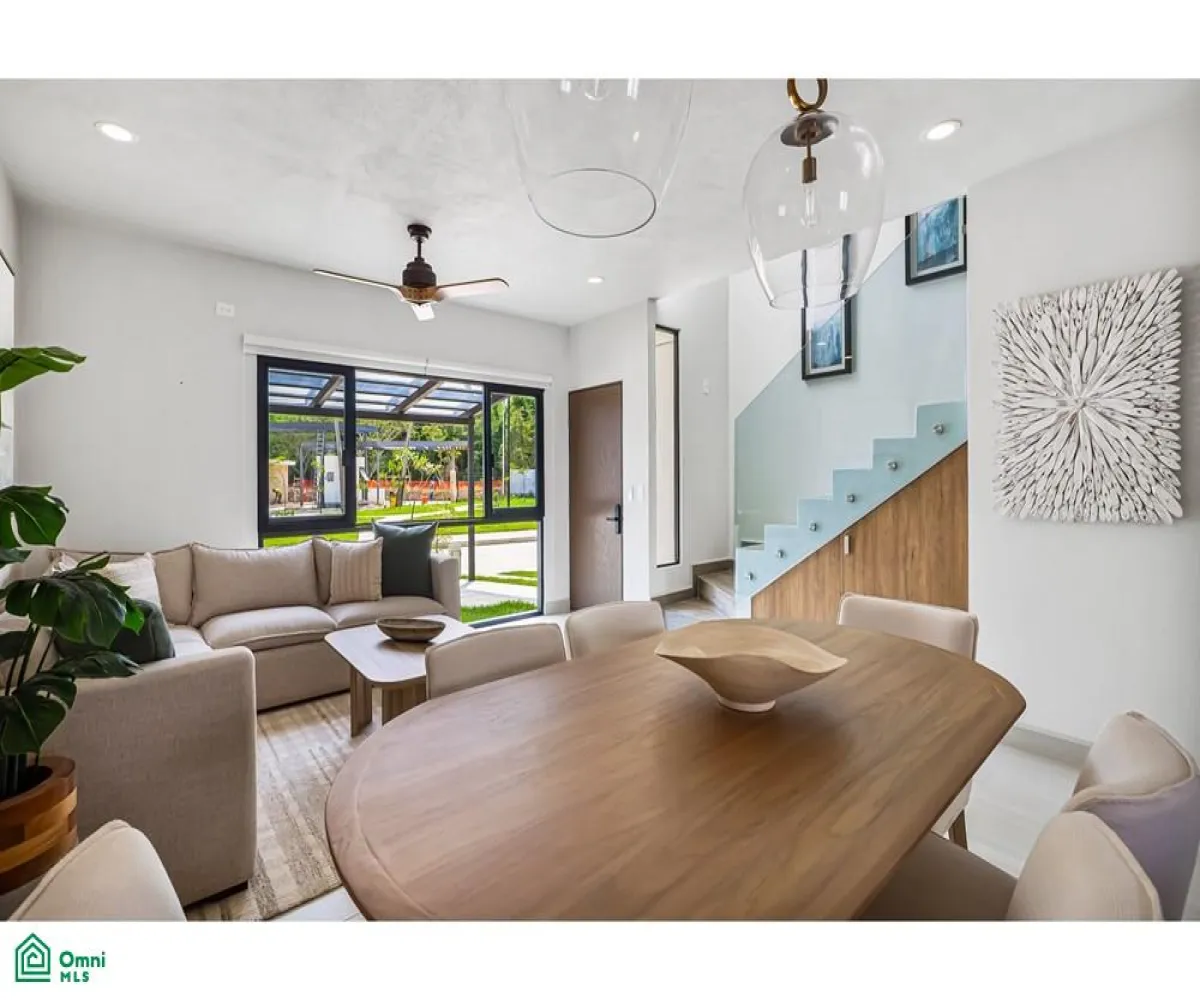 Casa En Venta,Villa Las Flores,Prol Villa Las Flores 900, Puerto Vallarta, Jalisco 48290, 3 Habitaciones,2 Baños,Prol Villa Las Flores,2,MX251026715