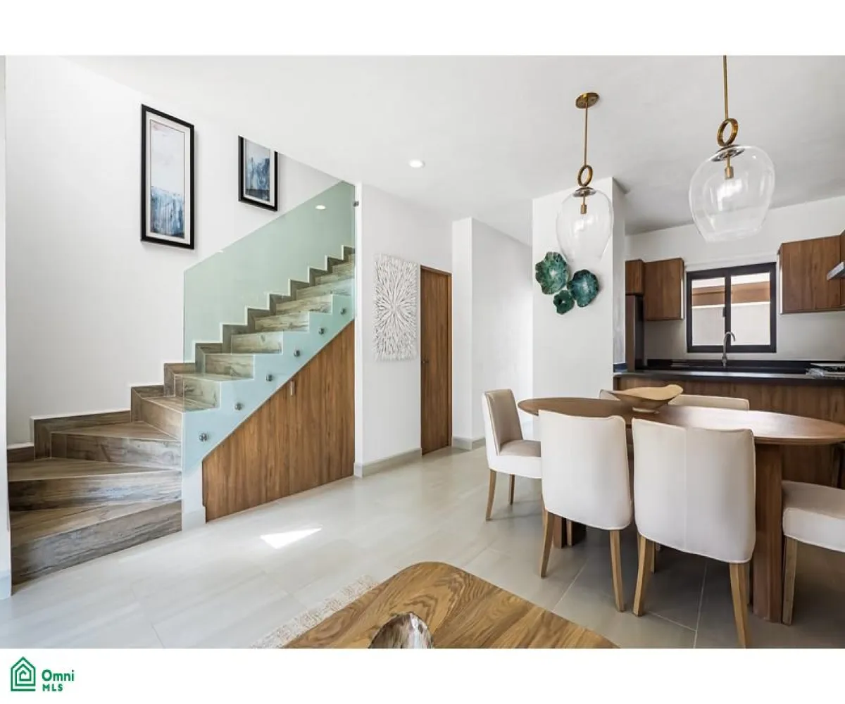 Casa En Venta,Villa Las Flores,Prol Villa Las Flores 900, Puerto Vallarta, Jalisco 48290, 3 Habitaciones,2 Baños,Prol Villa Las Flores,2,MX251026715