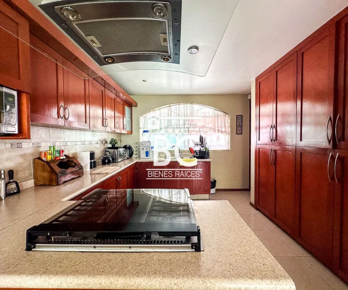 Casa En Venta,Del Pilar Residencial,Navia 73, Tlajomulco de Zúñiga, Jalisco 45645, 3 Habitaciones,2 Baños,Navia,1,pS8PsCX