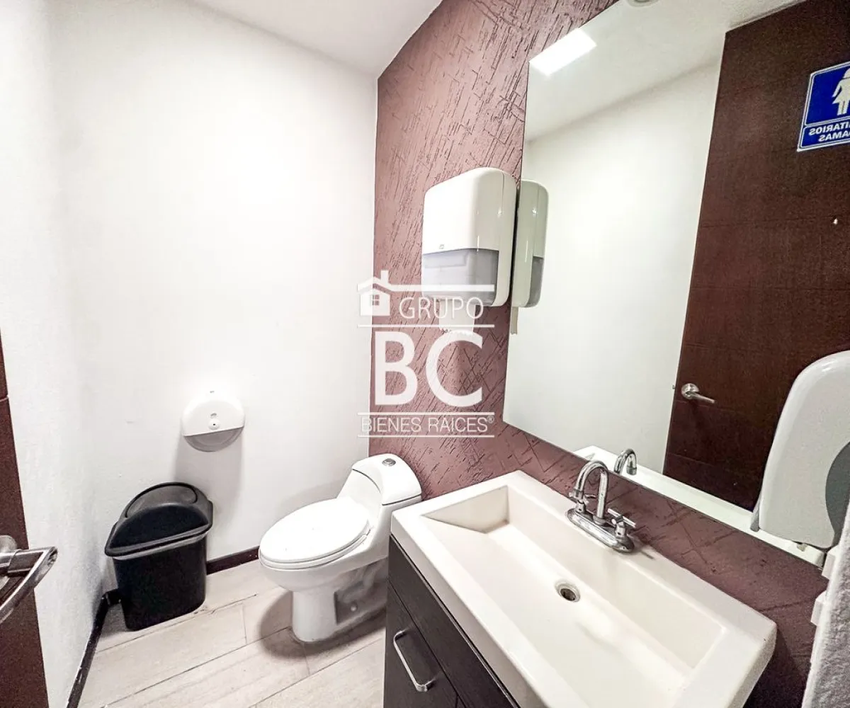 En Venta,Verde valle ,Avenida Topacio 2452, Guadalajara, Jalisco 44560,1 Baño,Avenida Topacio,1,pi7wU9o