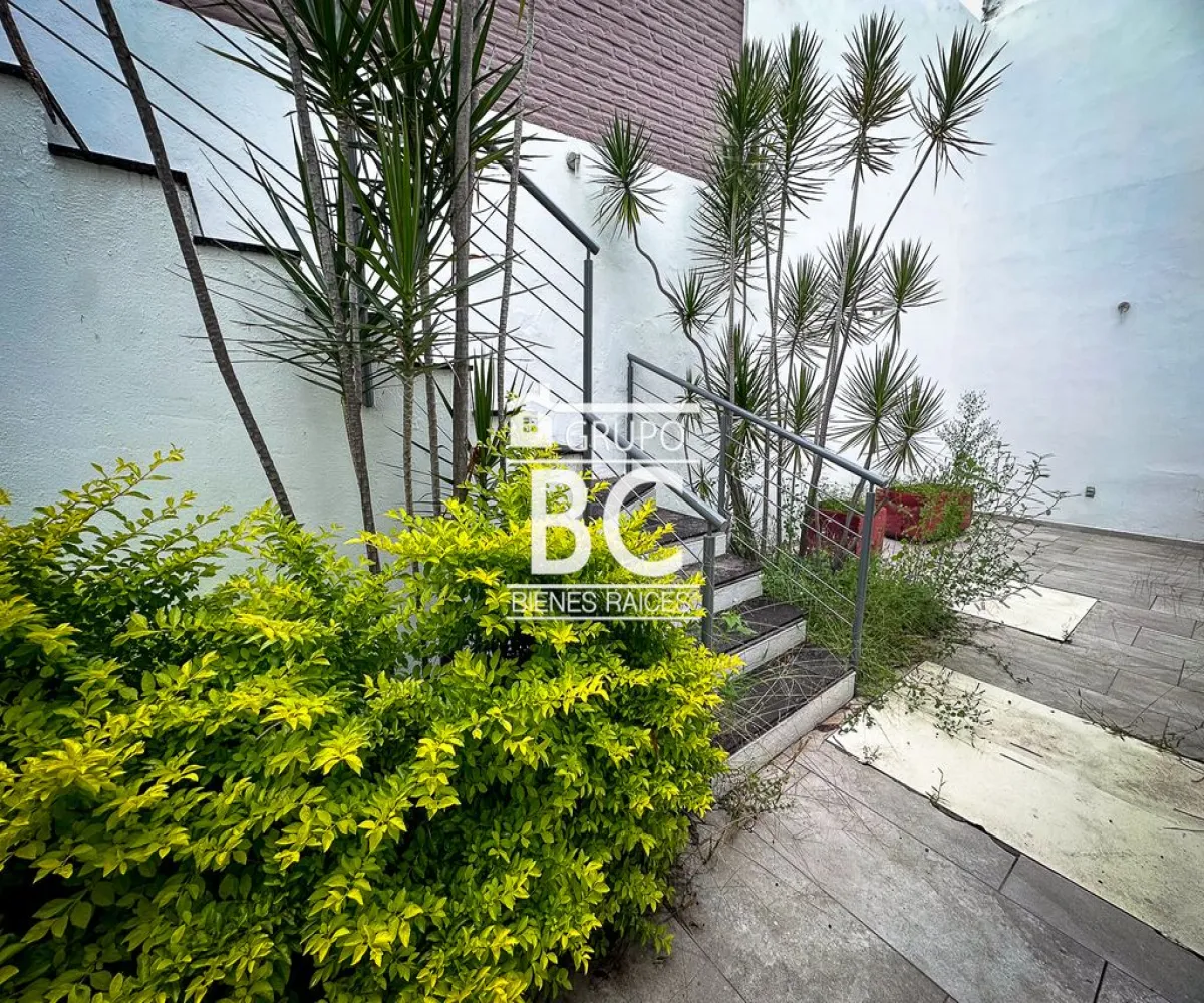 En Venta,Verde valle ,Avenida Topacio 2452, Guadalajara, Jalisco 44560,1 Baño,Avenida Topacio,1,pi7wU9o