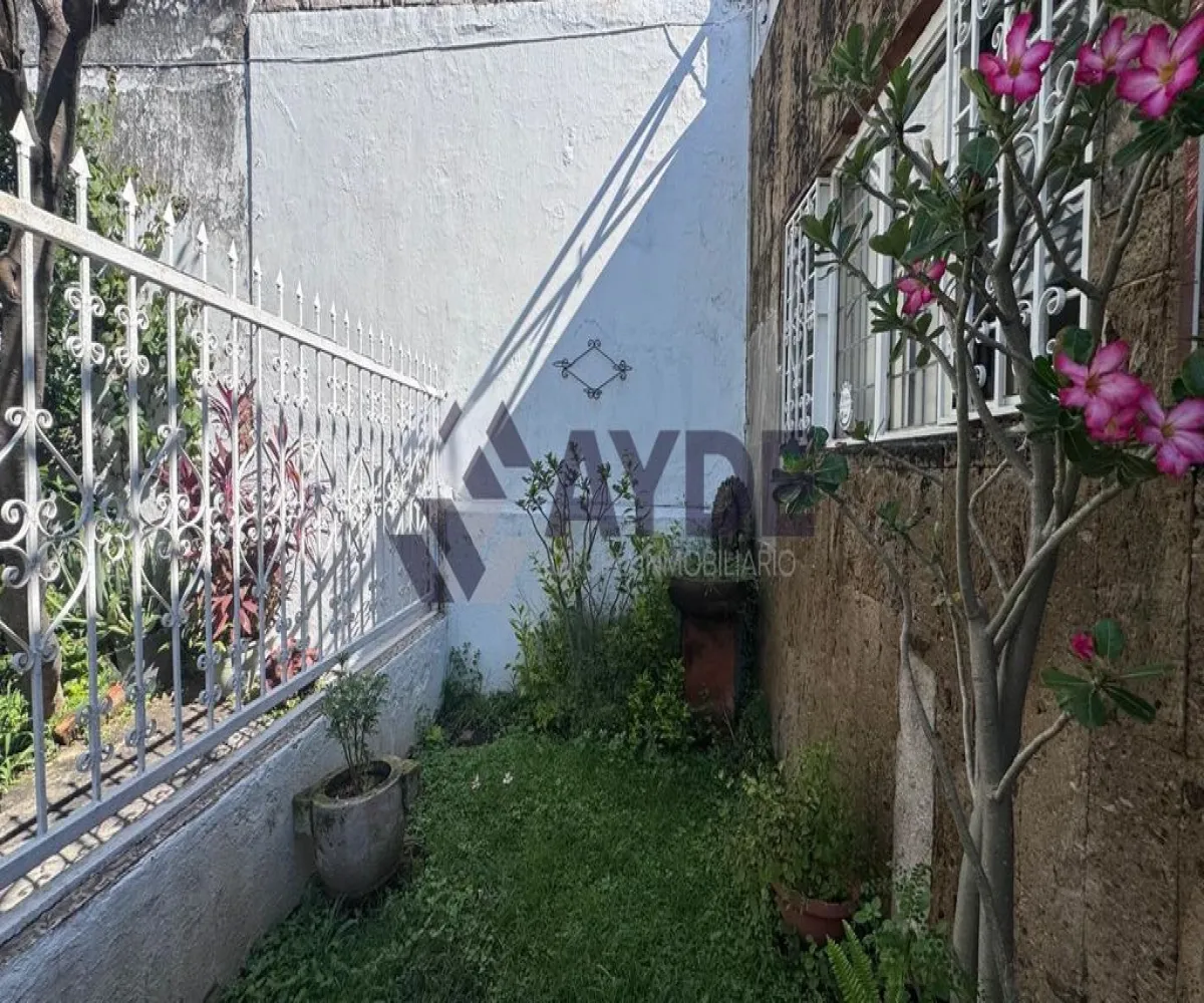 Casa En Venta,Jardines Alcalde,Calle Paseo de los Filósofos 1730, Guadalajara, Jalisco 44298, 5 Habitaciones,2 Baños,Calle Paseo de los Filósofos,1,p3Ha0bo