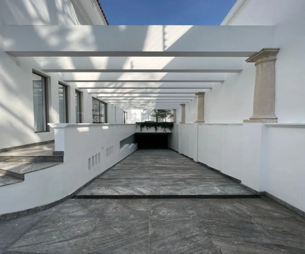 Casa En Venta,Colinas de San Javier,Av. Acueducto S/N, Zapopan, Jalisco 45110, 4 Habitaciones,4 Baños,Av. Acueducto,1,pJNWz6z