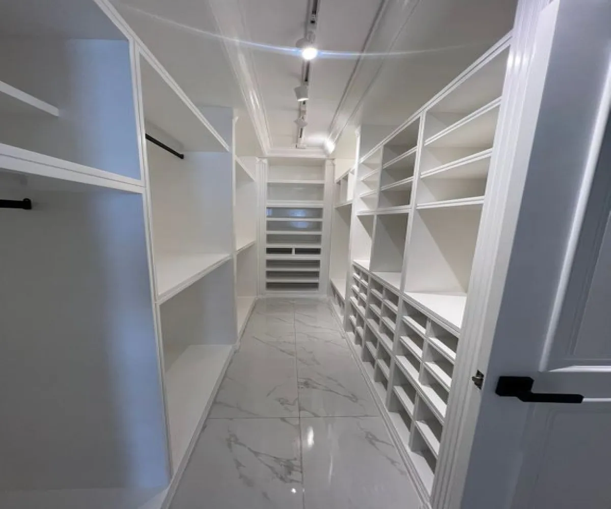 Casa En Venta,Colinas de San Javier,Av. Acueducto S/N, Zapopan, Jalisco 45110, 4 Habitaciones,4 Baños,Av. Acueducto,1,pJNWz6z