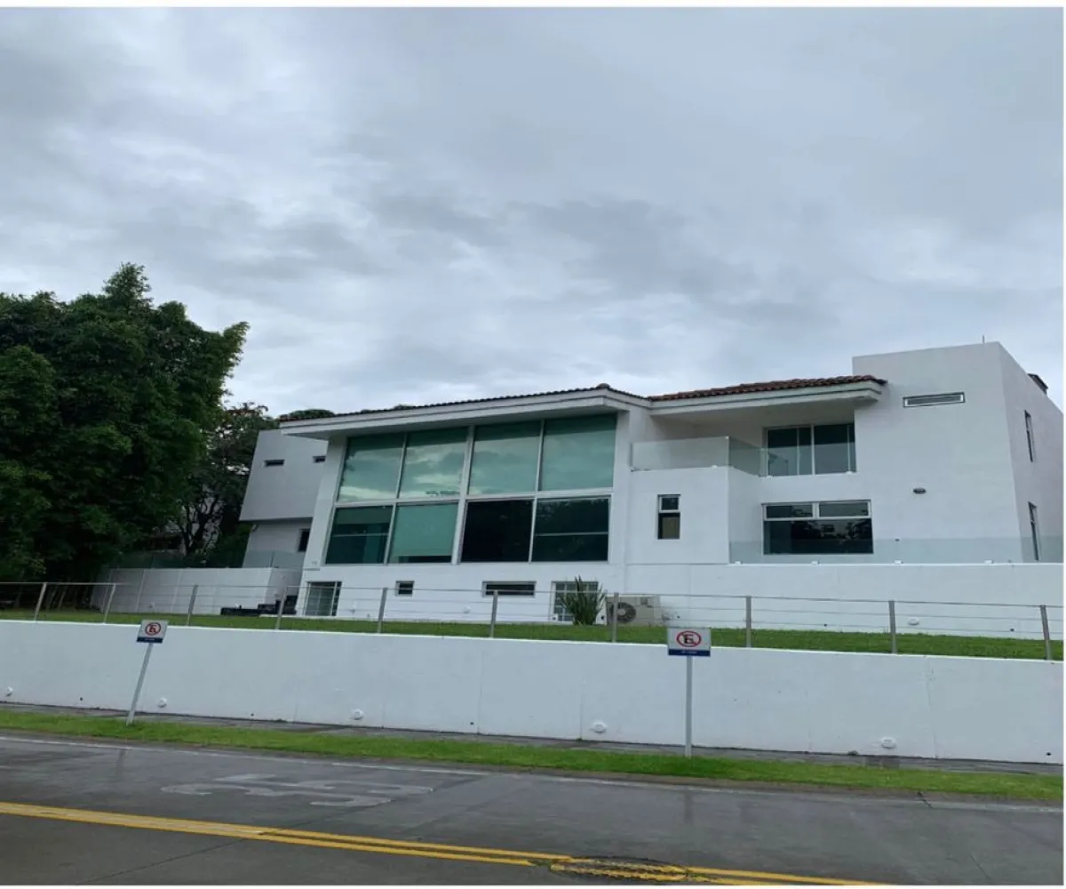 Casa En Venta,El Palomar,Bosque De La Vista Hermosa 69, Tlajomulco de Zúñiga, Jalisco 45643, 3 Habitaciones,3 Baños,Bosque De La Vista Hermosa,1,pPP97mF