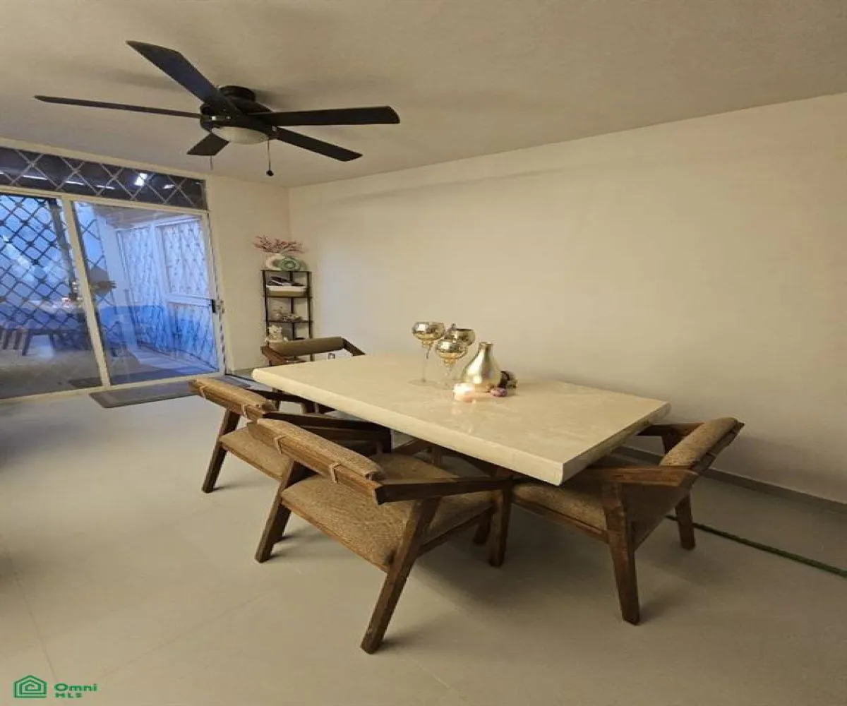 Casa En Venta,Parques las Palmas,Paseo de San Javier 410, Puerto Vallarta, Jalisco 48317, 3 Habitaciones,2 Baños,Paseo de San Javier,2,MX251027738