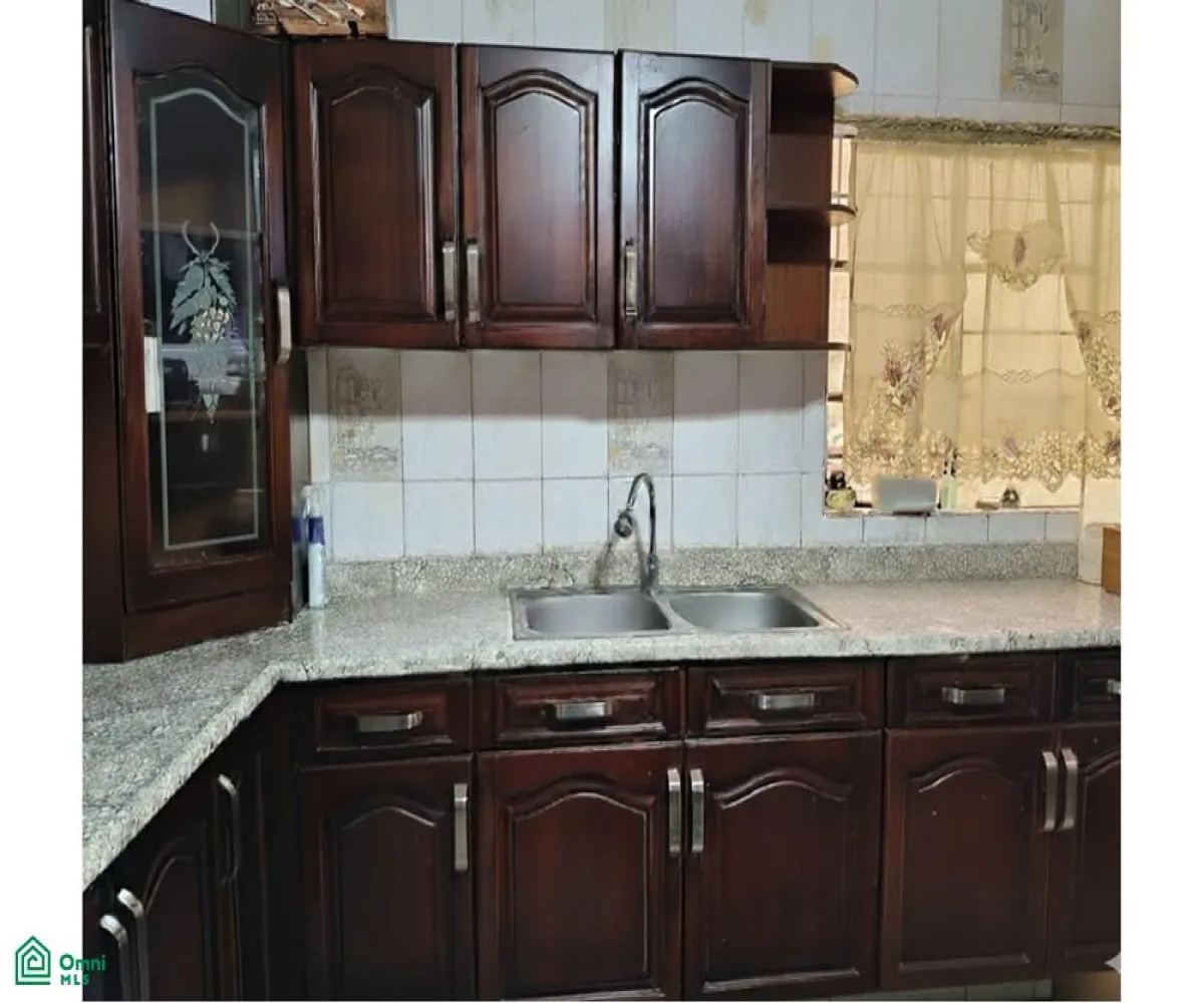 Casa En Venta,Echeverría,Crisoforo Canseco 798, Guadalajara, Jalisco 44970, 7 Habitaciones,3 Baños,Crisoforo Canseco,MX251028121