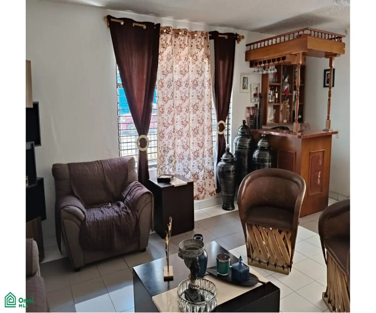 Casa En Venta,Echeverría,Crisoforo Canseco 798, Guadalajara, Jalisco 44970, 7 Habitaciones,3 Baños,Crisoforo Canseco,MX251028121