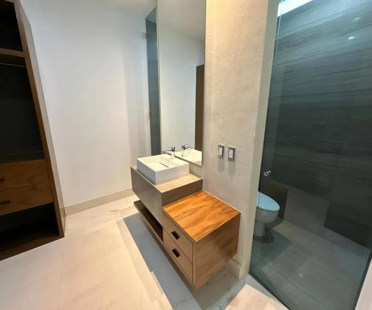 Casa En Venta,Villa Universitaria,Callejón del Quijote 1434, Zapopan, Jalisco 45110, 4 Habitaciones,4 Baños,Callejón del Quijote,1,pvUbS7k