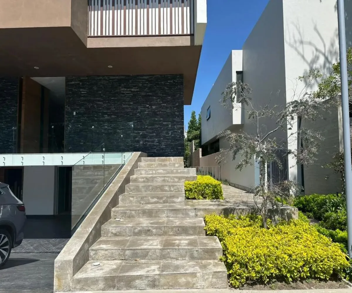 Casa En Venta,Villa Universitaria,Callejón del Quijote 1434, Zapopan, Jalisco 45110, 4 Habitaciones,4 Baños,Callejón del Quijote,1,pvUbS7k
