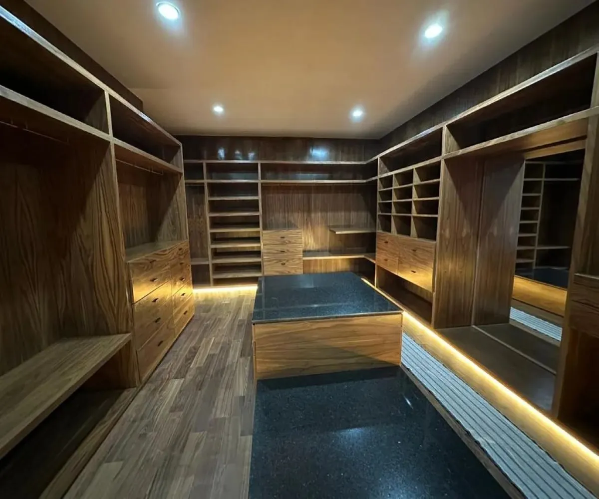 Casa En Venta,Villa Universitaria,Callejón del Quijote 1434, Zapopan, Jalisco 45110, 4 Habitaciones,4 Baños,Callejón del Quijote,1,pvUbS7k