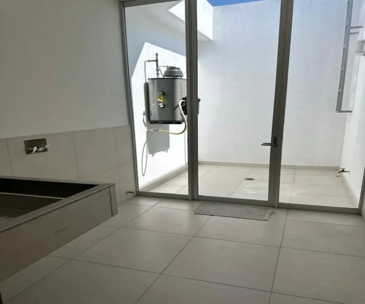 Casa En Venta,Villa Universitaria,Callejón del Quijote 1434, Zapopan, Jalisco 45110, 4 Habitaciones,4 Baños,Callejón del Quijote,1,pvUbS7k