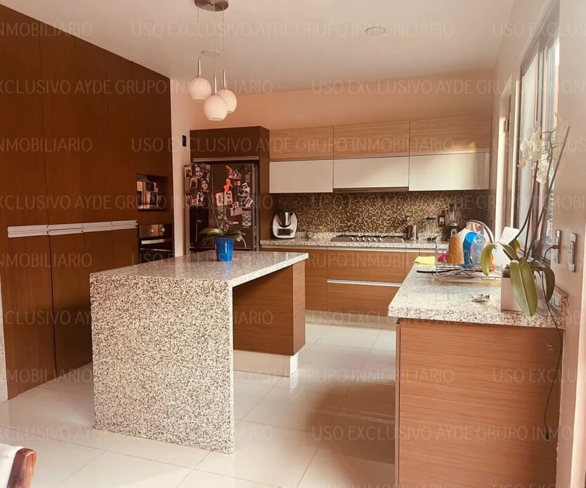 Casa En Renta,Avenida Valle de los Imperios 1501 85, Zapopan, Jalisco 45134, 3 Habitaciones,2 Baños,Avenida Valle de los Imperios,1,pJP1XzI