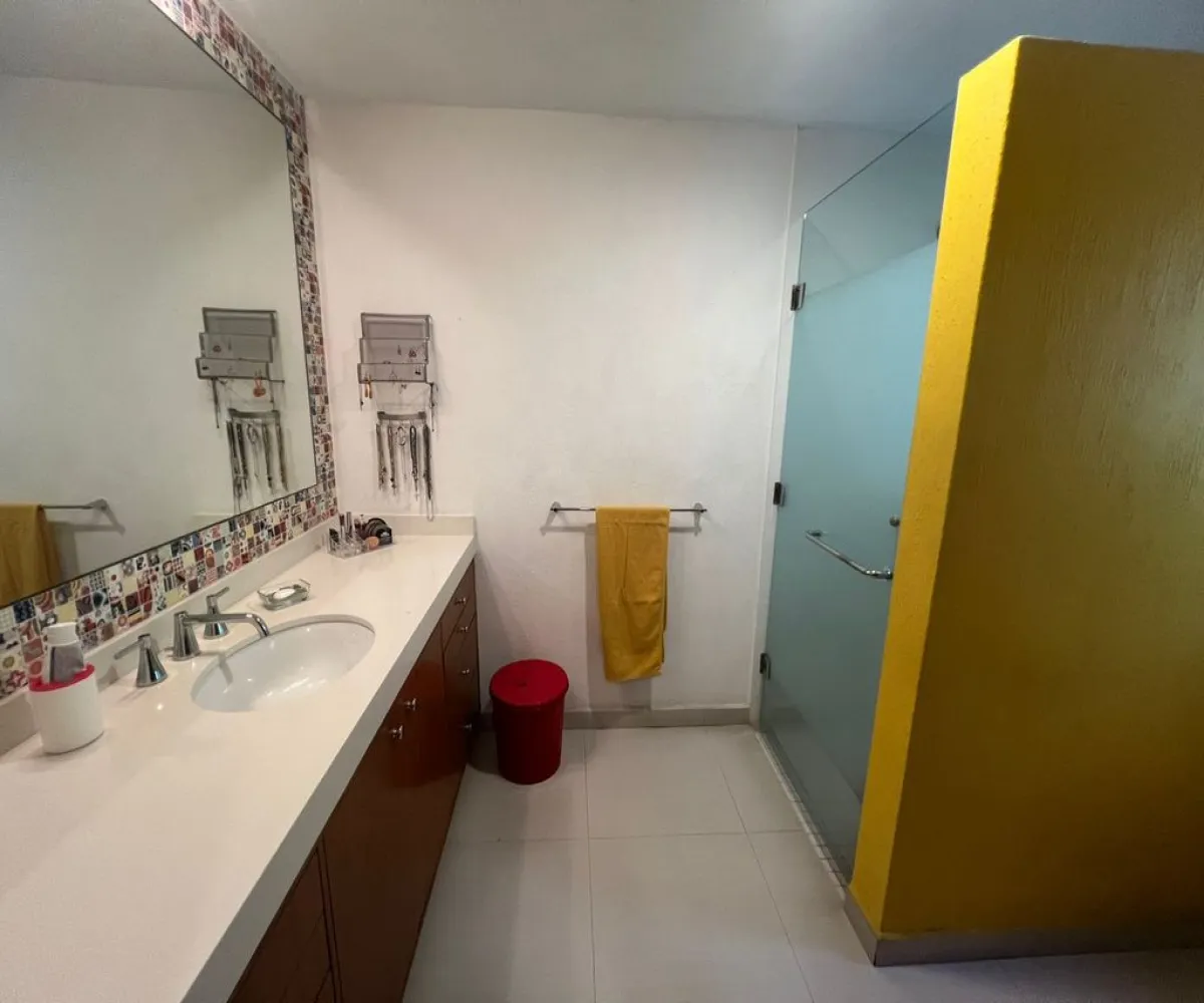 Casa En Venta,Seattle,Avenida D S/N, Zapopan, Jalisco 45150, 3 Habitaciones,4 Baños,Avenida D,2,p9q9MlC