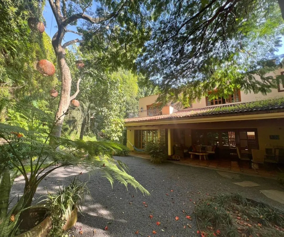 Casa En Venta,Seattle,Avenida D S/N, Zapopan, Jalisco 45150, 3 Habitaciones,4 Baños,Avenida D,2,p9q9MlC