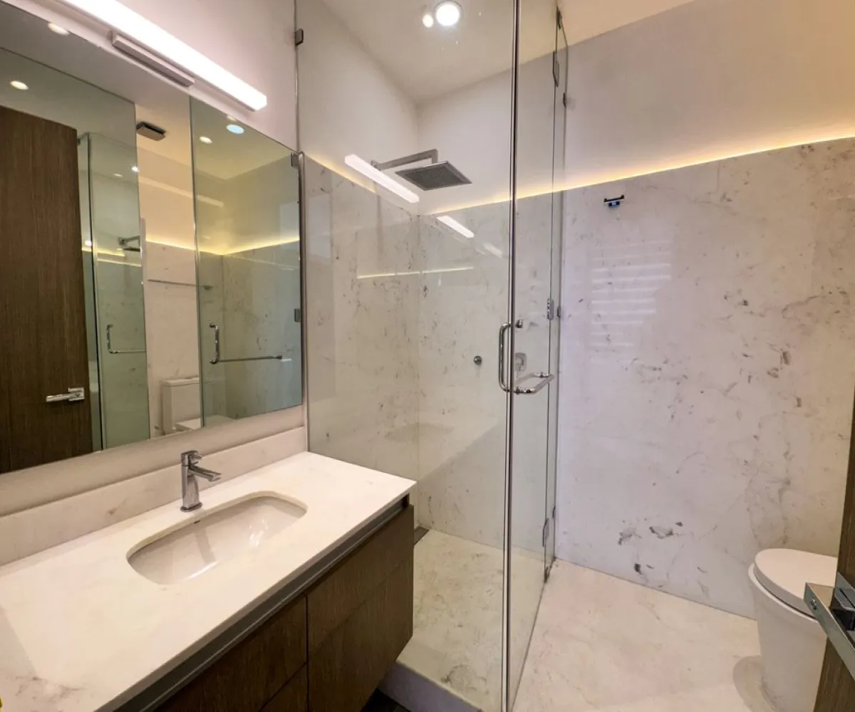 Departamento En Venta,Puerta de Hierro,Av. Royal Country 4560, Zapopan, Jalisco 45116, 3 Habitaciones,4 Baños,Av. Royal Country ,13,plZBRRu