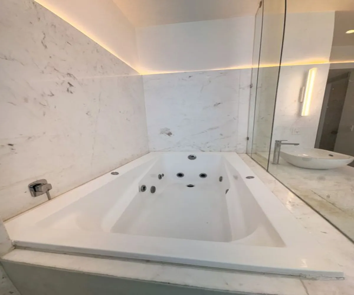 Departamento En Venta,Puerta de Hierro,Av. Royal Country 4560, Zapopan, Jalisco 45116, 3 Habitaciones,4 Baños,Av. Royal Country ,13,plZBRRu