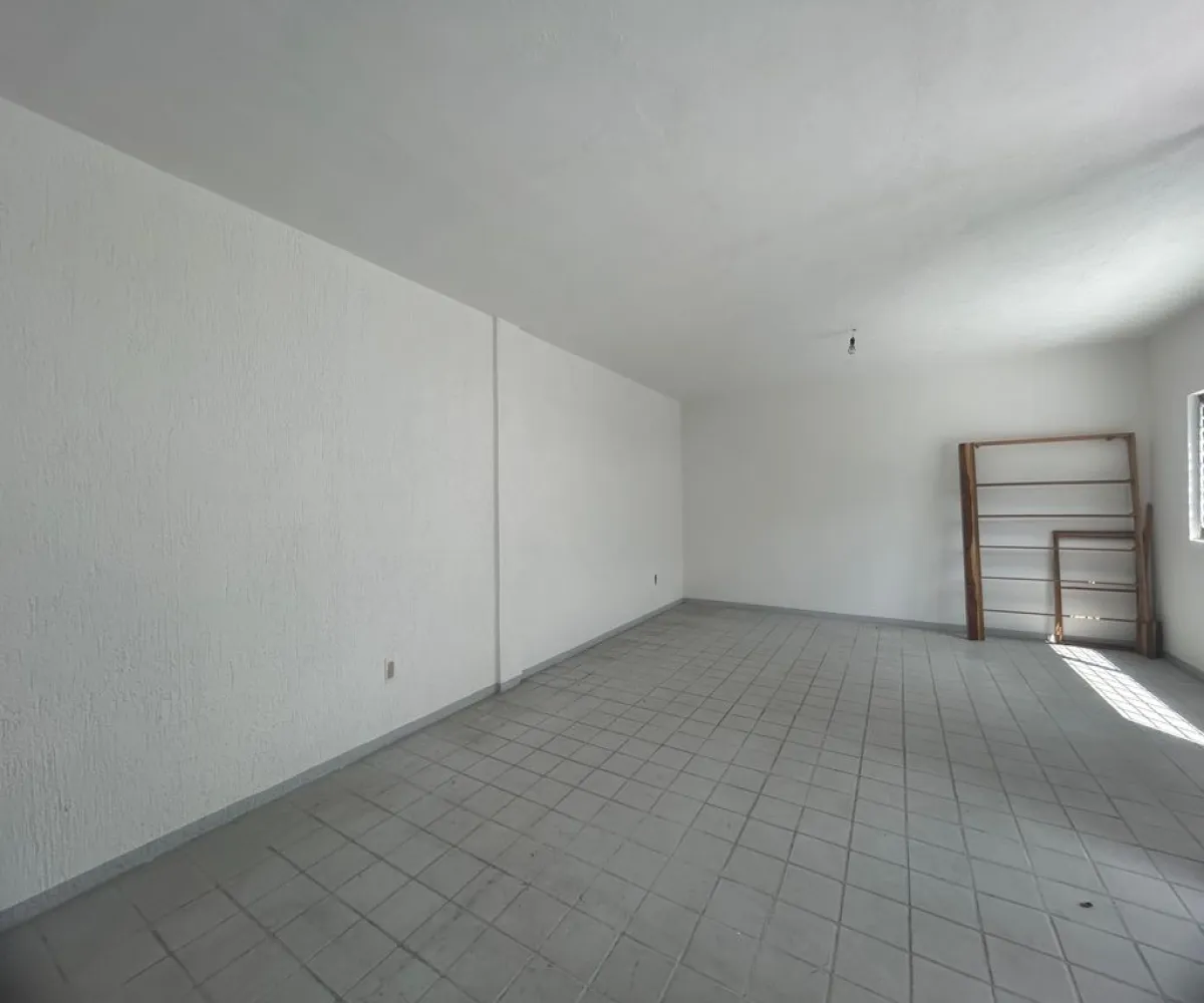 Local En Renta,Loma Bonita Ejidal,Calle Encinos 4608, Zapopan, Jalisco 45085,Calle Encinos,1,pJMiaIF