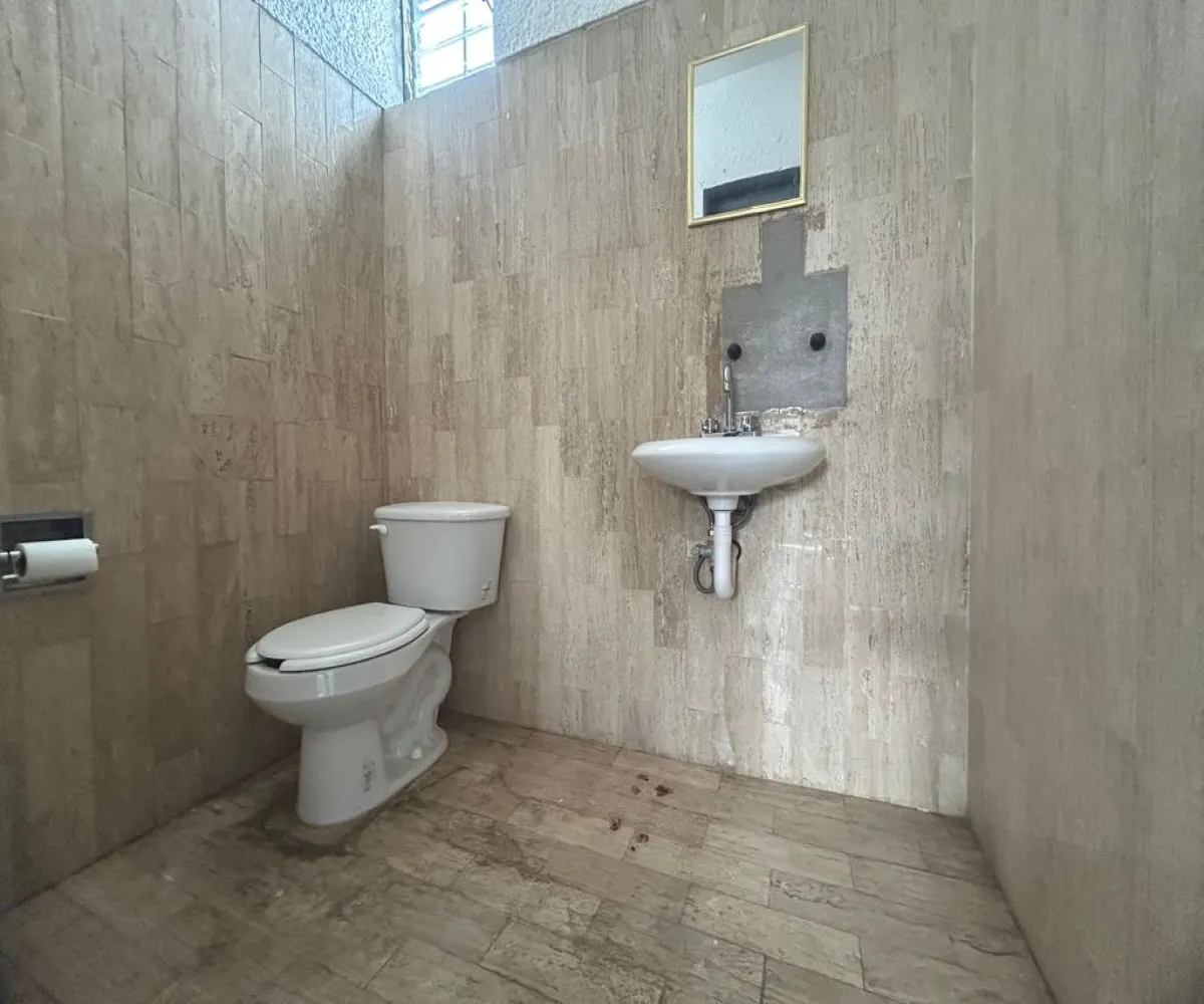 Local En Renta,Loma Bonita Ejidal,Calle Encinos 4608, Zapopan, Jalisco 45085,Calle Encinos,1,pJMiaIF