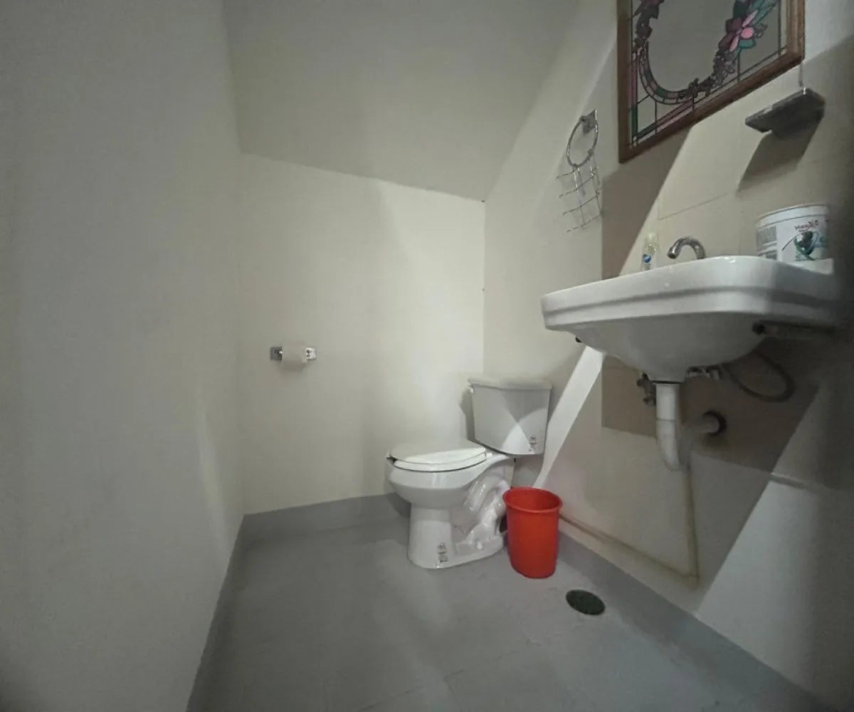 Local En Renta,Loma Bonita Ejidal,Calle Encinos 4608, Zapopan, Jalisco 45085,Calle Encinos,1,pJMiaIF