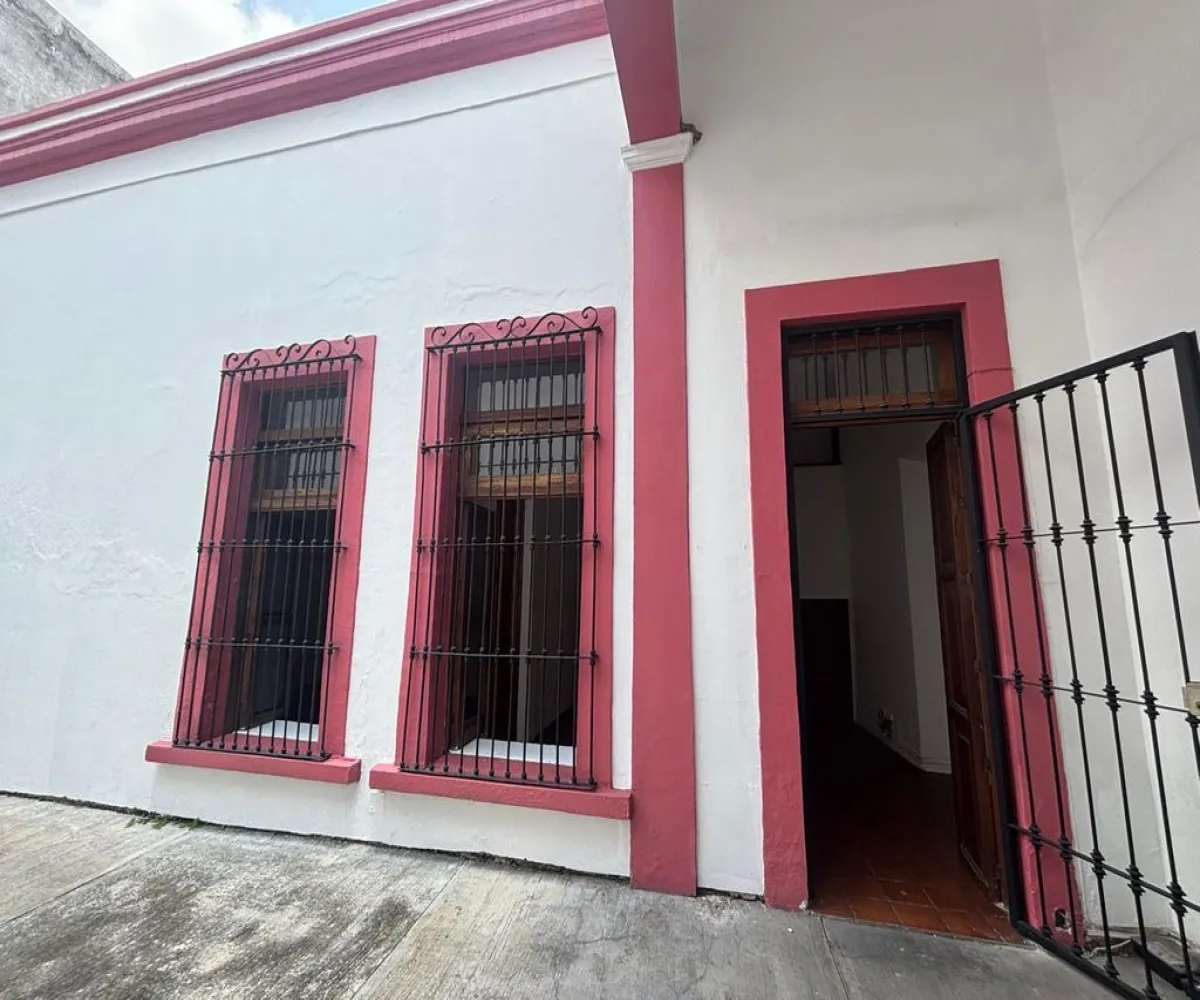 Oficina En Renta,Zona Centro,Calle Enrique González Martínez S/N, Guadalajara, Jalisco 44100,4 Baños,Calle Enrique González Martínez,2,pU9jpbw