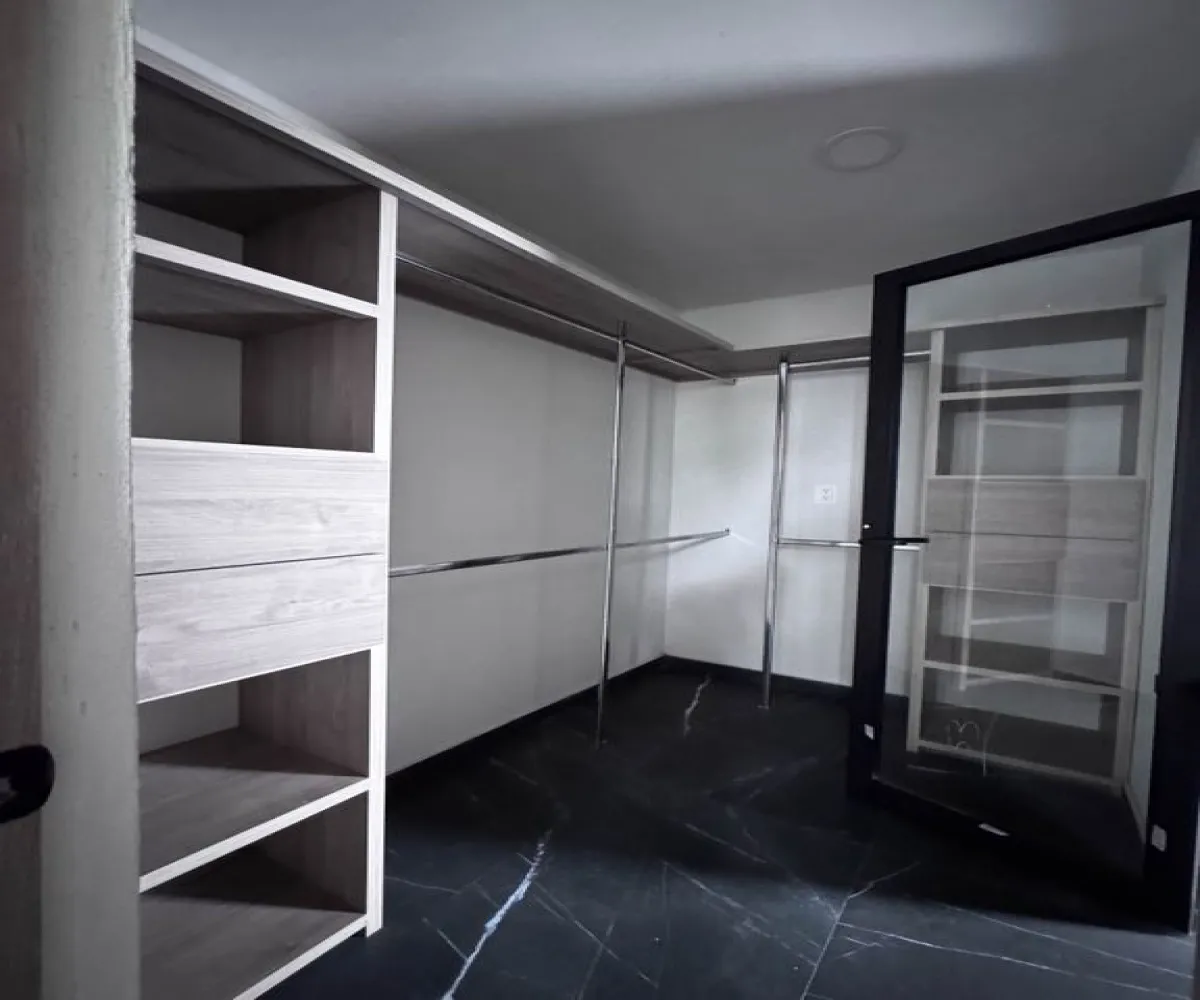 Casa En Venta,Jardín del Gran Duque 139, Jal., Jalisco 45646, 4 Habitaciones,3 Baños,Jardín del Gran Duque,1,pGFFfcQ