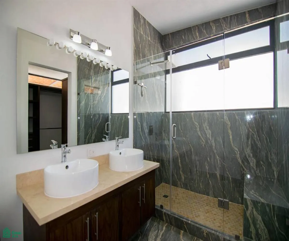 Casa En Venta,Ribera del Pilar,Paseo del Lago 14 INTERIOR CASA 2, Chapala, Jalisco 45906, 3 Habitaciones,3 Baños,Paseo del Lago,2,MX251029102