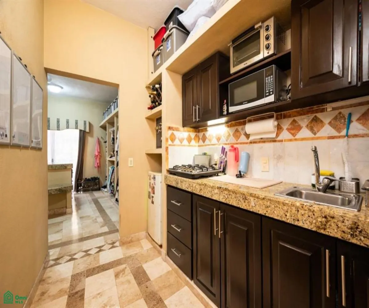 Edificio En Venta,5 de Diciembre,Argentina 290, Puerto Vallarta, Jalisco 48350, 6 Habitaciones,8 Baños,Argentina,3,MX25661373