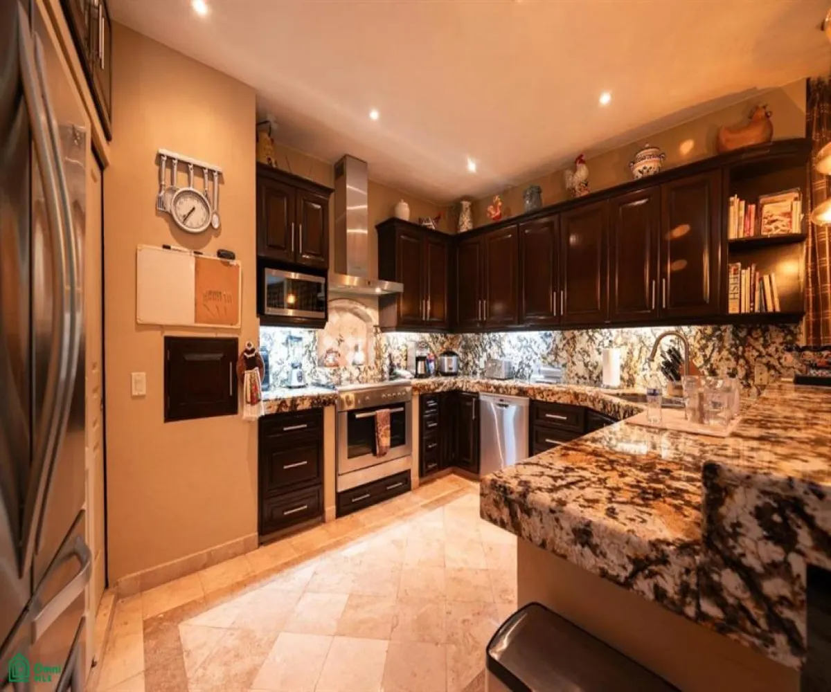 Edificio En Venta,5 de Diciembre,Argentina 290, Puerto Vallarta, Jalisco 48350, 6 Habitaciones,8 Baños,Argentina,3,MX25661373