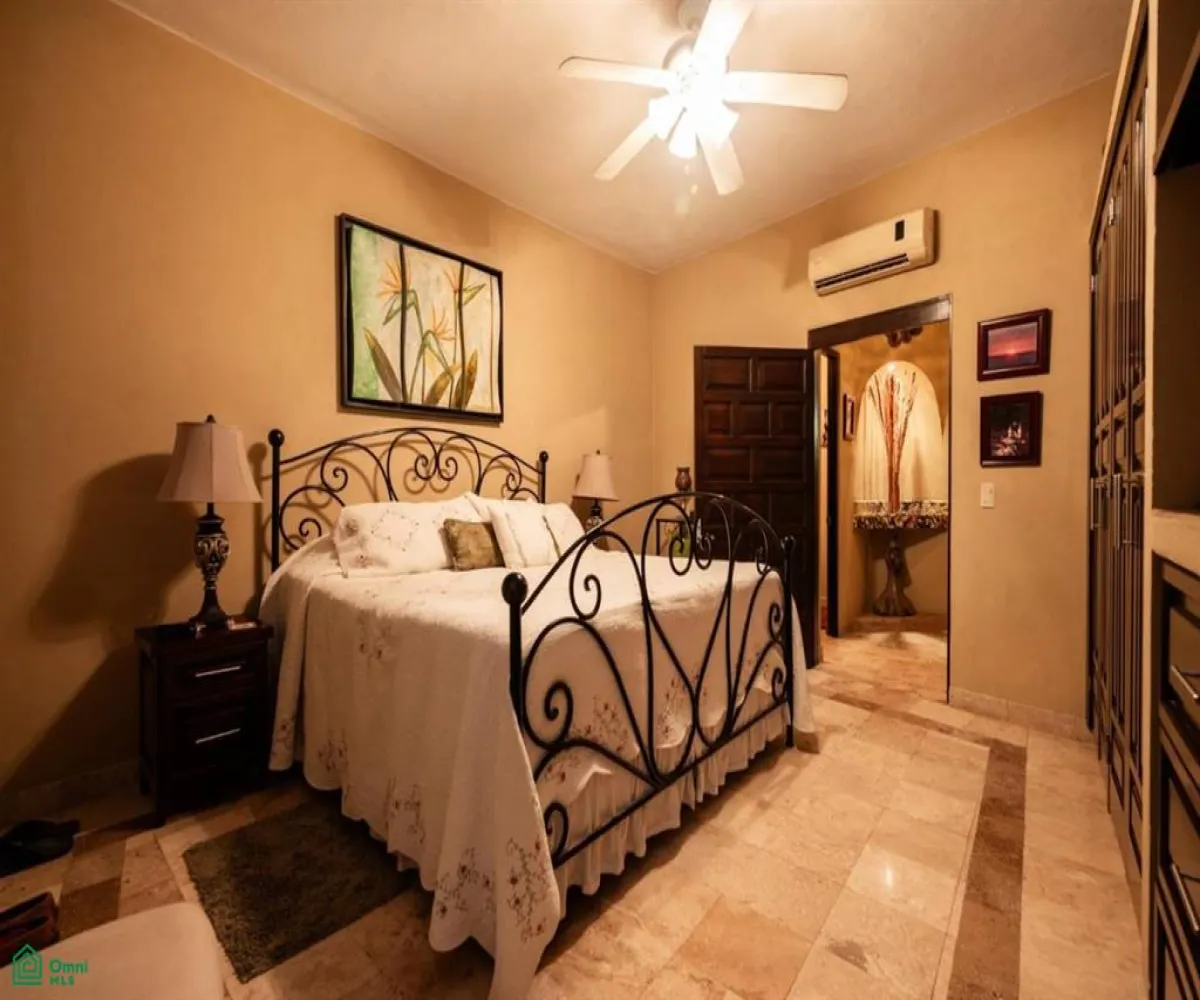 Edificio En Venta,5 de Diciembre,Argentina 290, Puerto Vallarta, Jalisco 48350, 6 Habitaciones,8 Baños,Argentina,3,MX25661373