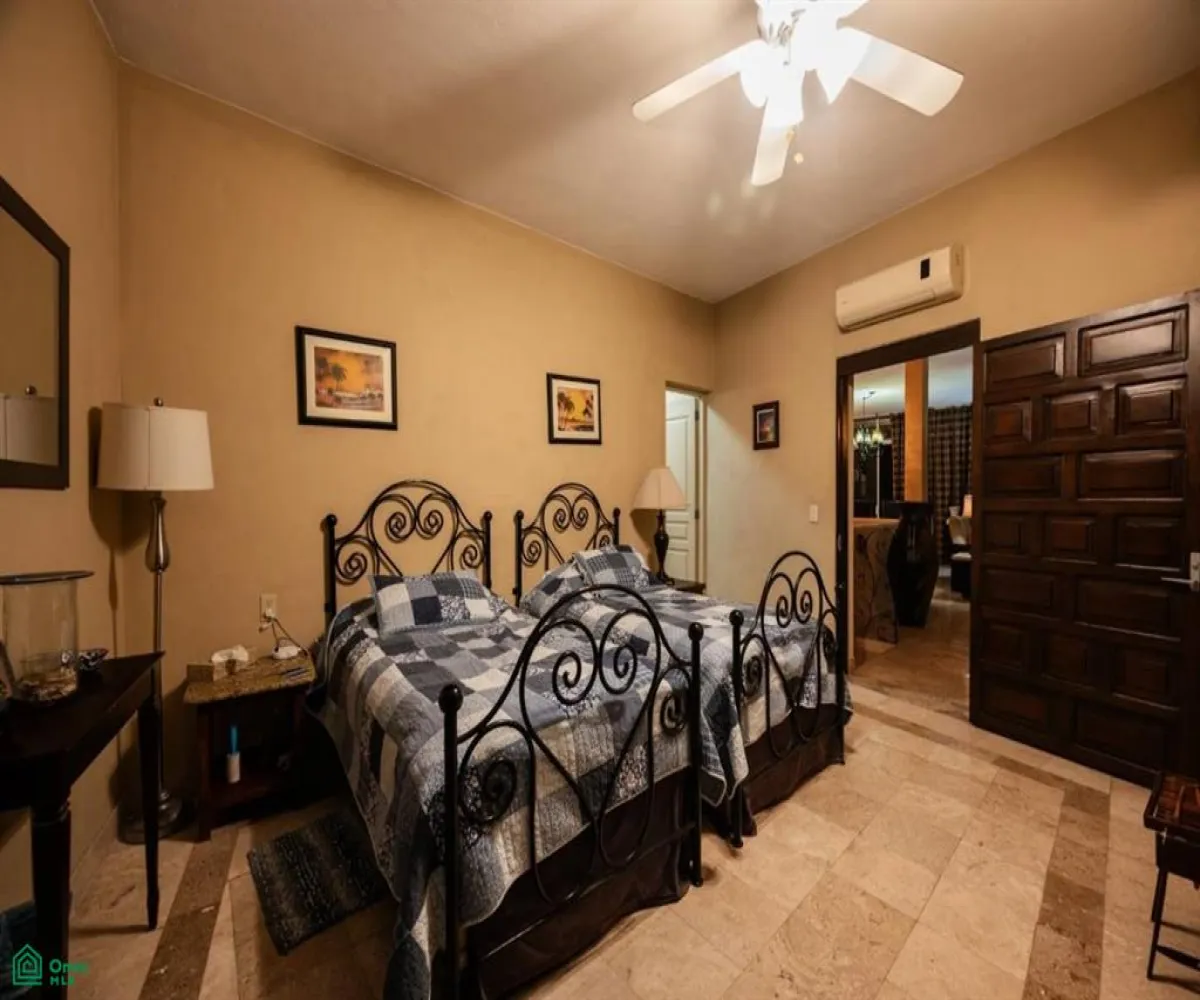 Edificio En Venta,5 de Diciembre,Argentina 290, Puerto Vallarta, Jalisco 48350, 6 Habitaciones,8 Baños,Argentina,3,MX25661373