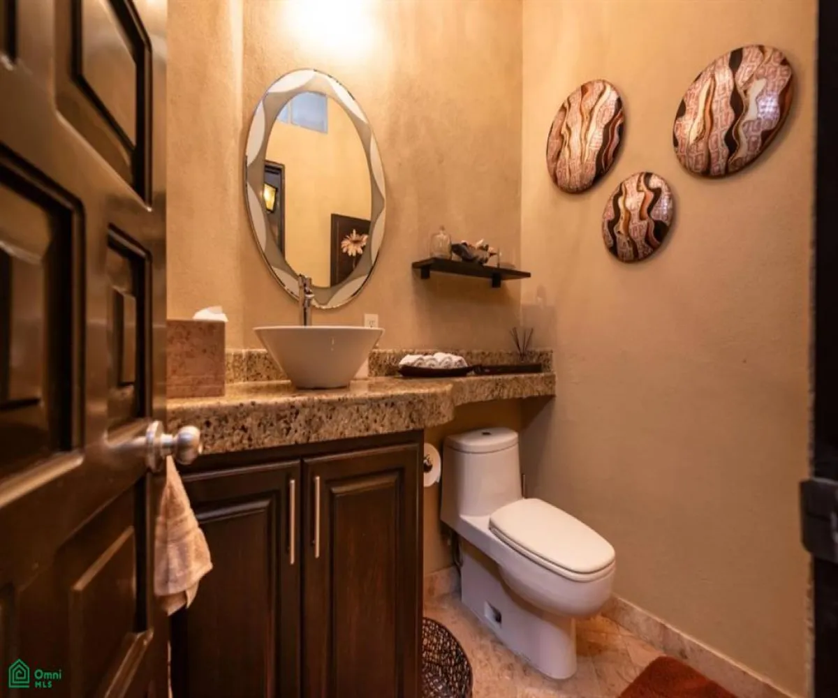 Edificio En Venta,5 de Diciembre,Argentina 290, Puerto Vallarta, Jalisco 48350, 6 Habitaciones,8 Baños,Argentina,3,MX25661373