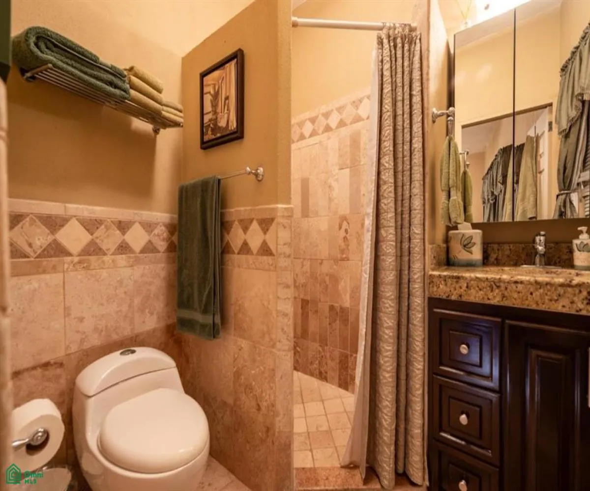 Edificio En Venta,5 de Diciembre,Argentina 290, Puerto Vallarta, Jalisco 48350, 6 Habitaciones,8 Baños,Argentina,3,MX25661373