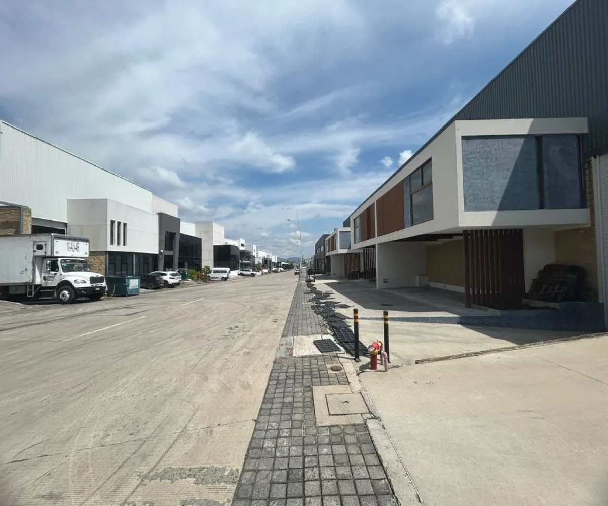 Bodega En Renta,Campo Lago,Carretera a Nogales 4935, Rancho Contento, Jalisco 45222,1 Baño,Carretera a Nogales,1,pg5rZr6