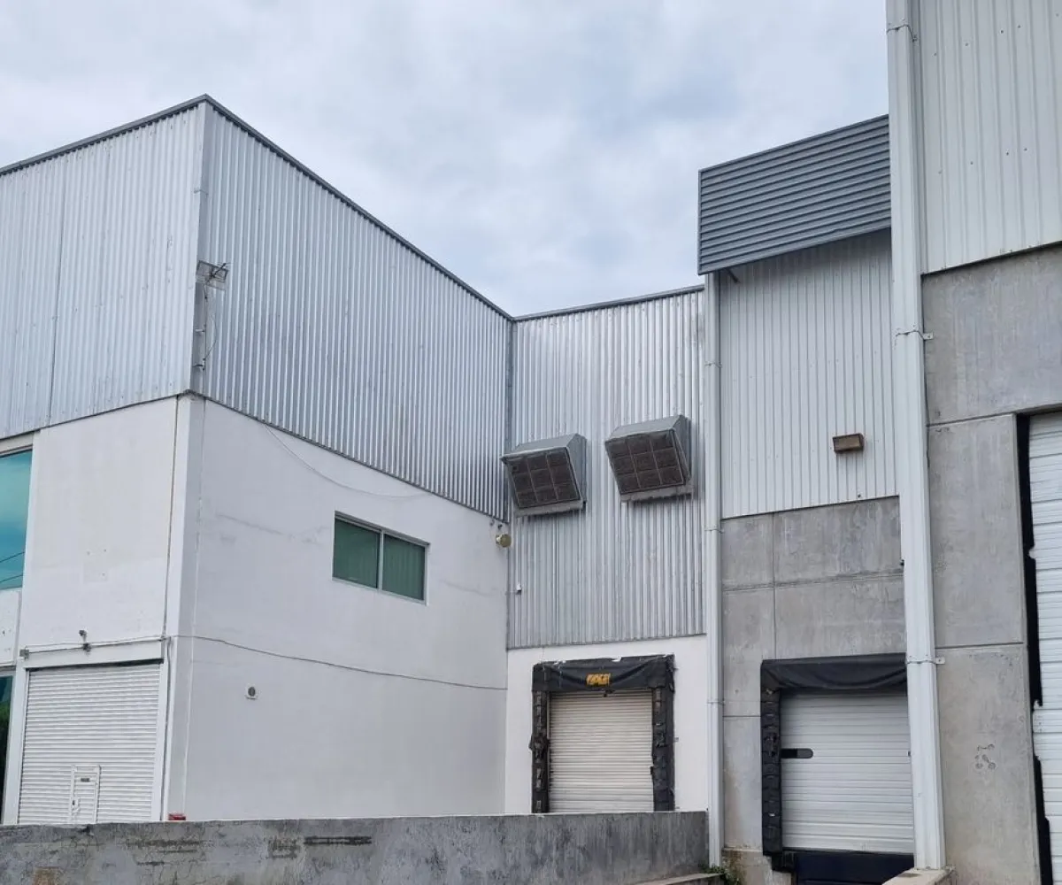 Bodega En Venta,Centro,Avenida Prolongación Lopez Mateos Sur 18000, Santa Cruz de las Flores, Jalisco 45640,4 Baños,Avenida Prolongación Lopez Mateos Sur,1,p9Y6nqz