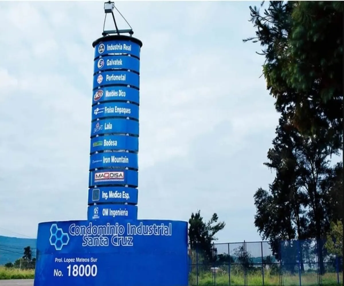 Bodega En Venta,Centro,Avenida Prolongación Lopez Mateos Sur 18000, Santa Cruz de las Flores, Jalisco 45640,4 Baños,Avenida Prolongación Lopez Mateos Sur,1,p9Y6nqz