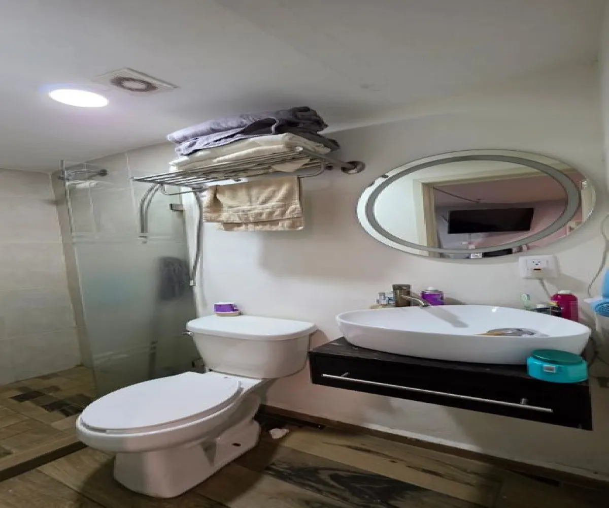 Casa En Venta,Zona Centro,Calle Independencia 906, Guadalajara, Jalisco 44100, 10 Habitaciones,10 Baños,Calle Independencia,1,pGEpTTo