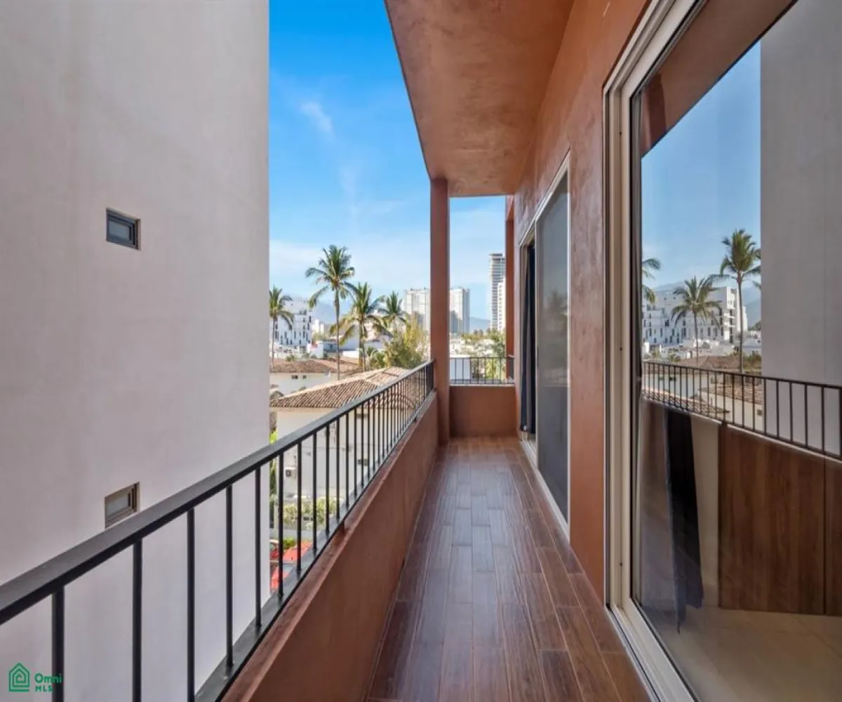 Departamento En Venta,Zona Hotelera Norte,Maria Montessori 360 T1, Puerto Vallarta, Jalisco 48333, 2 Habitaciones,2 Baños,Maria Montessori,MX241030437