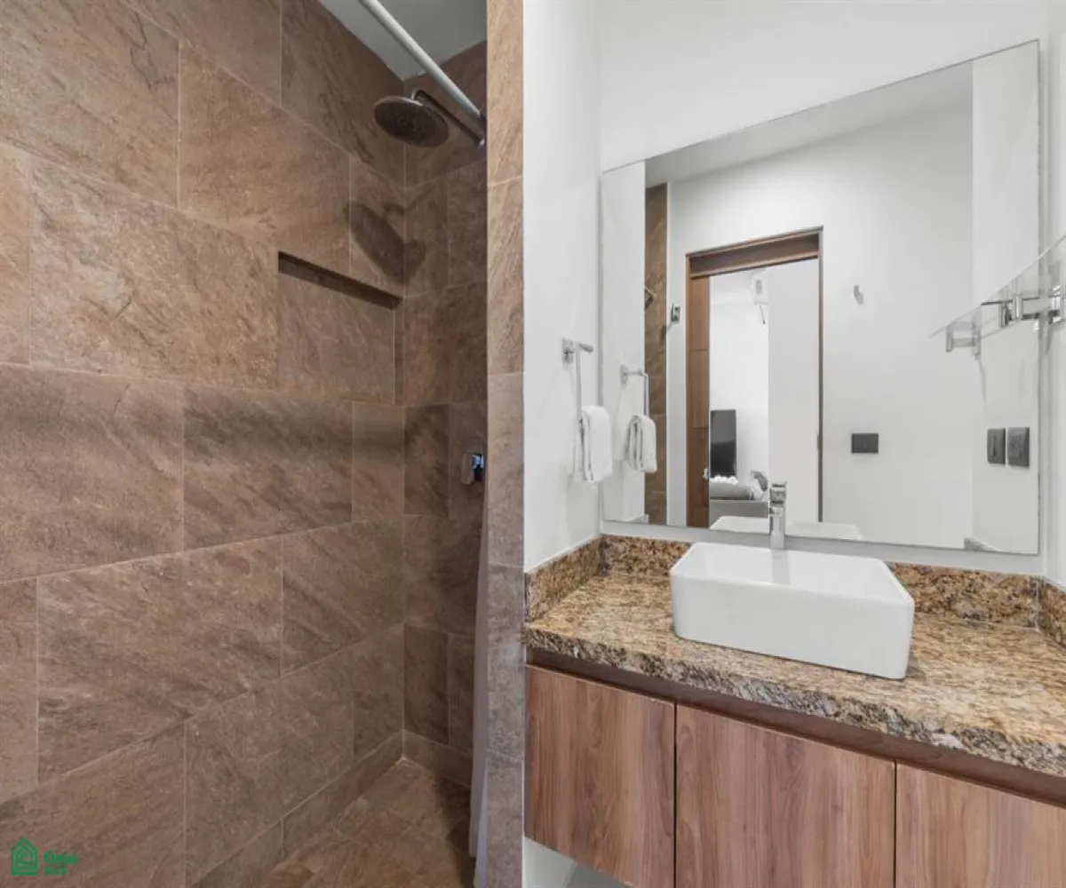 Departamento En Venta,Zona Hotelera Norte,Maria Montessori 360 T1, Puerto Vallarta, Jalisco 48333, 2 Habitaciones,2 Baños,Maria Montessori,MX241030437