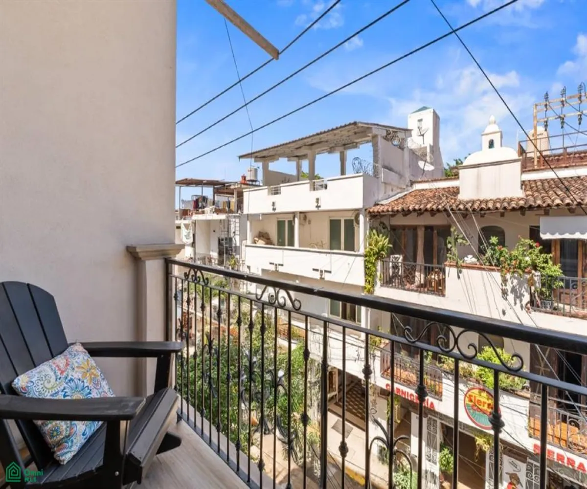 Departamento En Venta,Emiliano Zapata,Aquiles Serdán 374 Interior 6, Puerto Vallarta, Jalisco 48380, 1 Cuarto,1 Baño,Aquiles Serdán,MX251030383